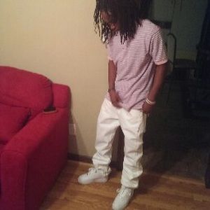 Meet your Posher, Dennis